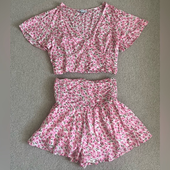 Never worn; Floral skort set! - Picture 2 of 3